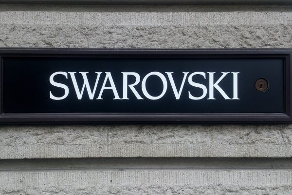What Are Swarovski Crystal Sarees? | Tana Bana Sarees